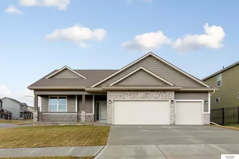 12116 S 208 Ave, Gretna, NE 68028