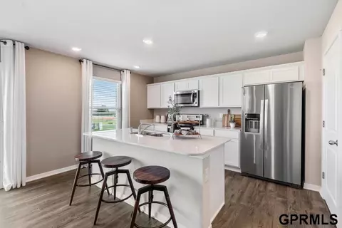 17062 Young St, Bennington, NE 68007 photo 9