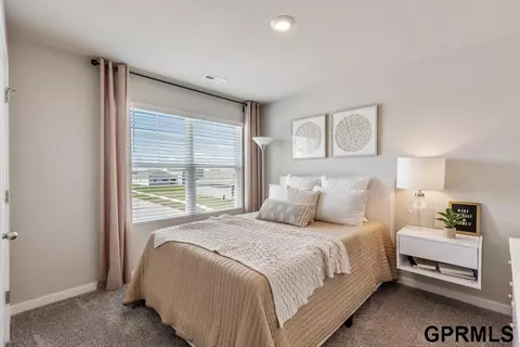 17062 Young St, Bennington, NE 68007 photo 20