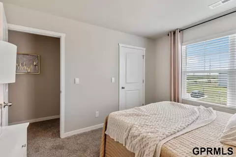 17062 Young St, Bennington, NE 68007 photo 19