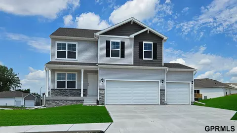 17062 Young St, Bennington, NE 68007