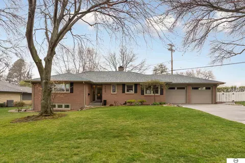 2660 Calvert St, Lincoln, NE 68502