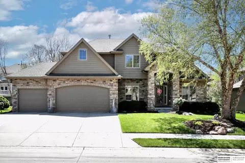 19521 Emile St, Omaha, NE 68022