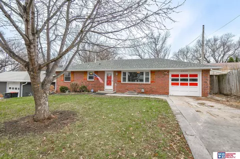 3525 Pawnee St, Lincoln, NE 68506