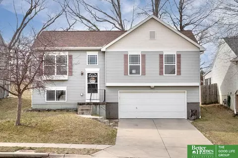 11009 Girard St, Omaha, NE 68142