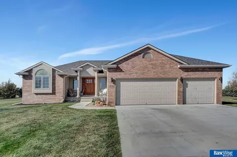 3750 W Burgess Ln, Lincoln, NE 68523