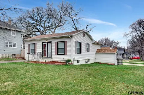 4316 Hillside St, Lincoln, NE 68506