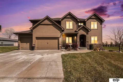 13015 S 219th St, Gretna, NE 68028