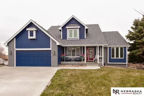 15229 Corby St, Omaha, NE 68116