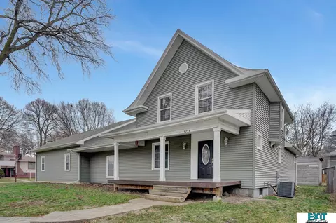 5735 Saint Paul Ave, Lincoln, NE 68507