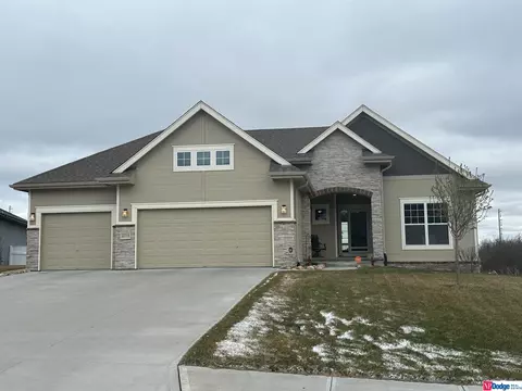 10759 S 183 Avenue Cir, Omaha, NE 68136