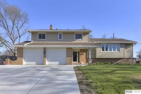 10324 Browne St, Omaha, NE 68134