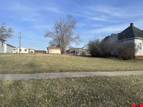 N Ash Street, Dodge, NE 68633