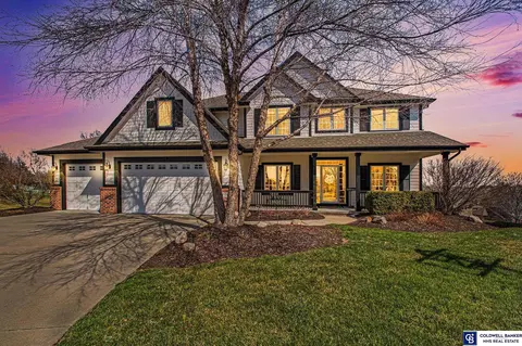 17401 Grant Cir, Omaha, NE 68116