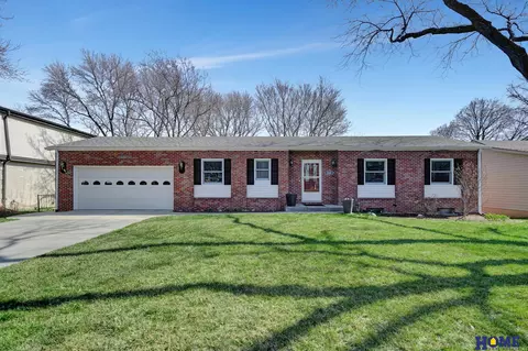 2000 N 77th St, Lincoln, NE 68505