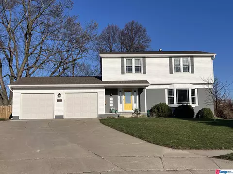 13205 Marinda Cir, Omaha, NE 68144
