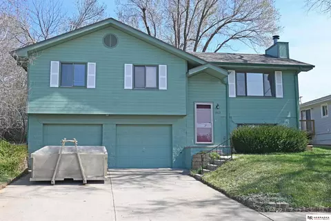 1013 S 4th St, Plattsmouth, NE 68048