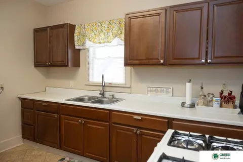 924 E 6th St, York, NE 68467 photo 16