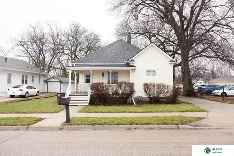 924 E 6th St, York, NE 68467