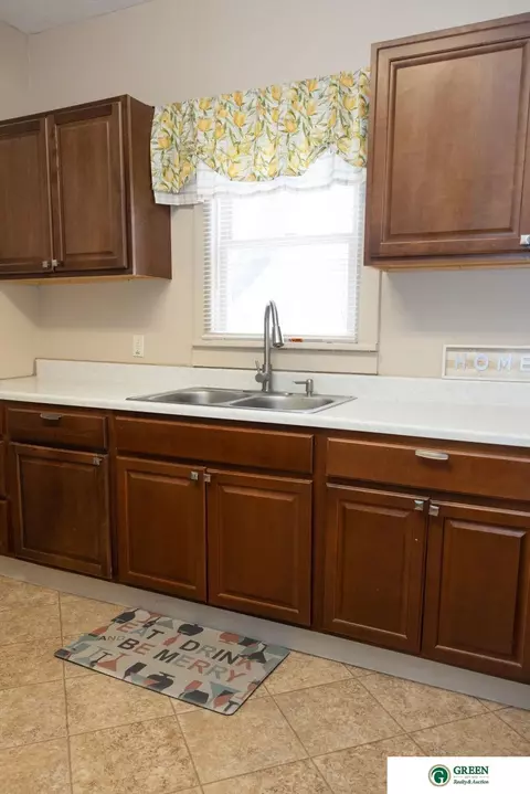 924 E 6th St, York, NE 68467 photo 18