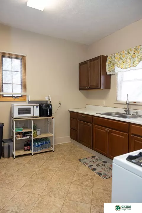 924 E 6th St, York, NE 68467 photo 17