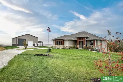 35786 River Ridge Cir, Louisville, NE 68037