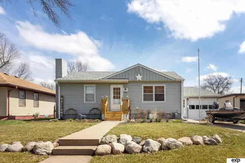 1930 N Irving St, Fremont, NE 68025