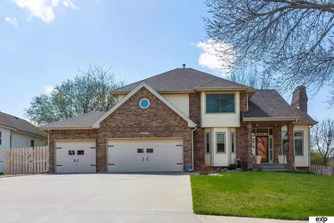 16579 Bancroft St, Omaha, NE 68130