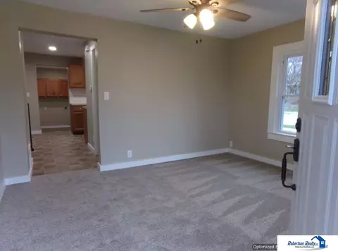 1024 Elk St, Beatrice, NE 68310 photo 3