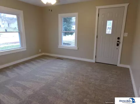 1024 Elk St, Beatrice, NE 68310 photo 4