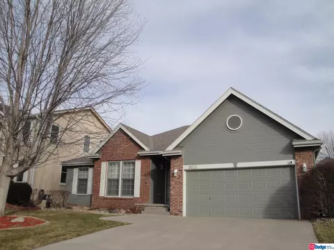 9803 S 28th Ave, Bellevue, NE 68123