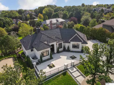 4015 S 175 Ave, Omaha, NE 68130