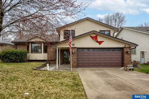 7621 Baldwin Ave, Lincoln, NE 68507