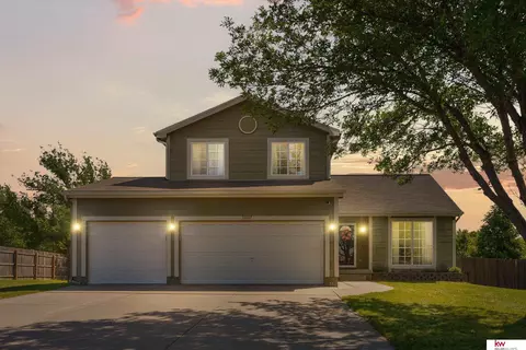 10807 S 25th Ave, Bellevue, NE 68123