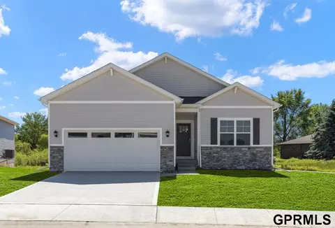 20459 Swallowtail St, Gretna, NE 68028