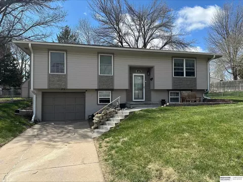 625 Wulf Dr, Eagle, NE 68347