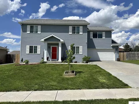 100 W 9th St, Hickman, NE 68372