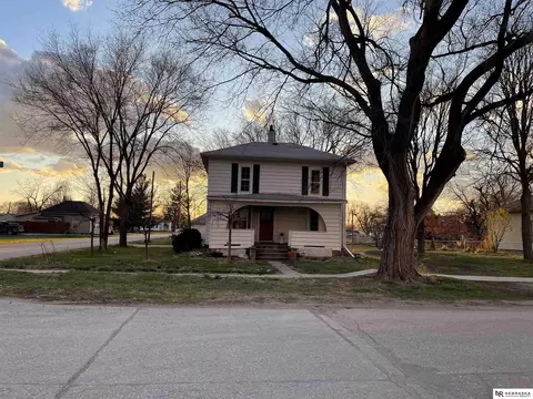 373 West St, Greenwood, NE 68366