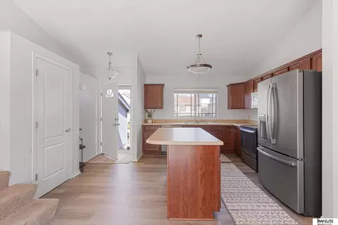 Kitchen - 14541 Grebe St, Bennington, NE 68007 photo 3 of 3