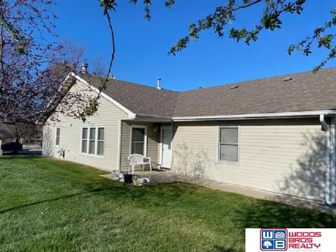 1850 W S St #14, Lincoln, NE 68528