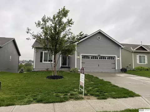 19105 Polk St, Omaha, NE 68135
