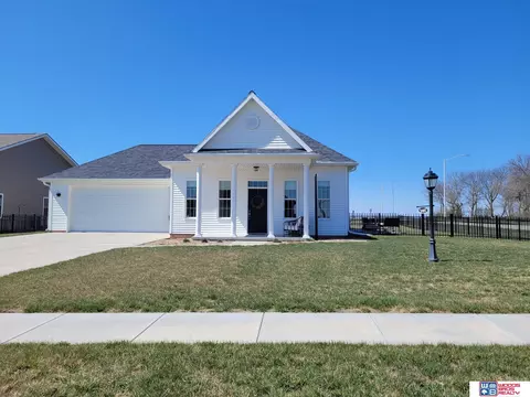 2497 N Columbia Ave, Seward, NE 68434