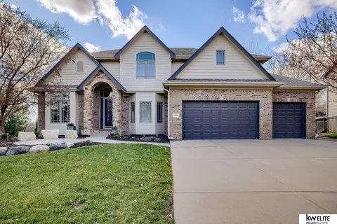 14930 Hanover St, Bennington, NE 68007