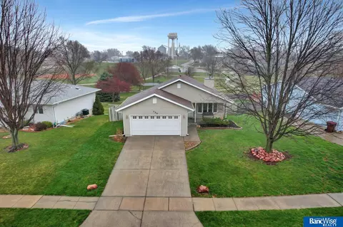 520 Parkview Ave, Eagle, NE 68347