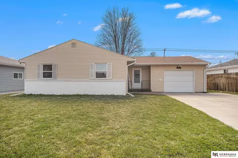 1819 E 20th St, Fremont, NE 68025