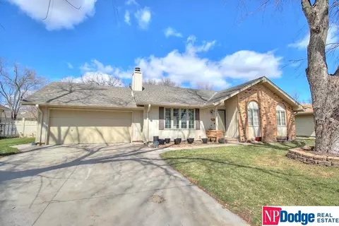 2434 E 19th St, Fremont, NE 68025