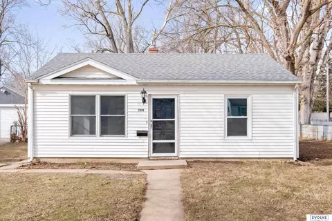 2806 Jefferson St, Bellevue, NE 68005