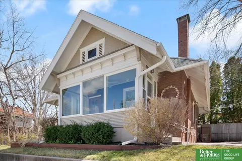 3267 Center St, Omaha, NE 68105