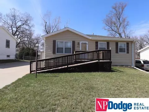 1406 Lincoln Rd, Bellevue, NE 68005