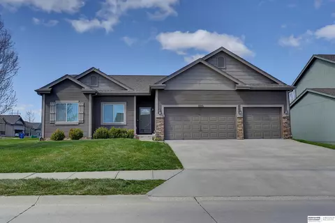 4502 N 175th St, Omaha, NE 68116